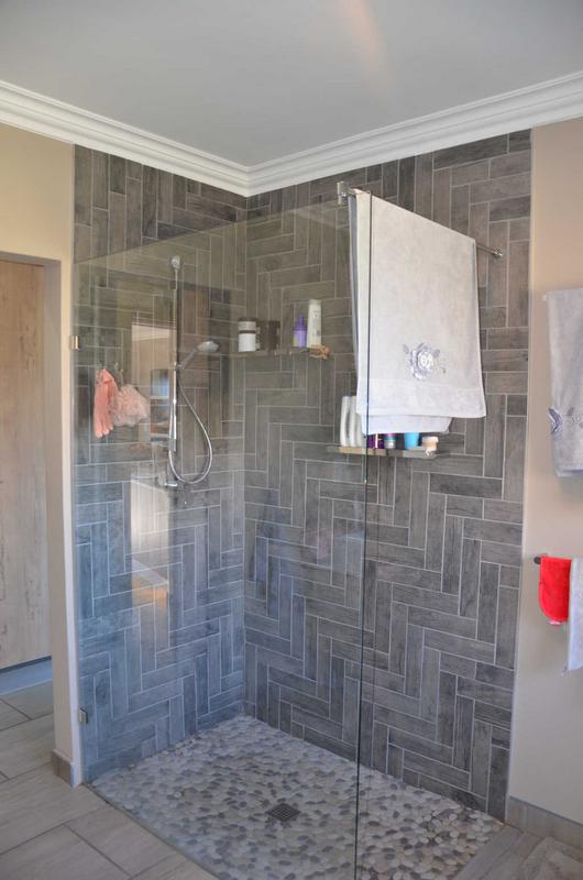5 Bedroom Property for Sale in Island View Western Cape